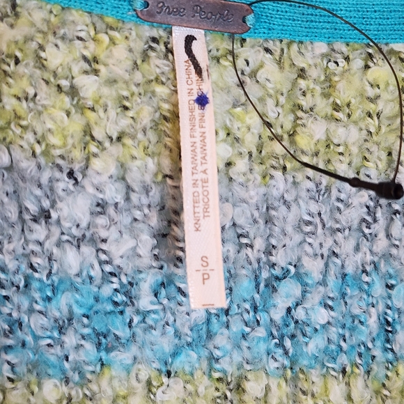 COPY - NWOT Free People Soulmate Cardi Cropped Cardigan Small - Picture 6 of 11